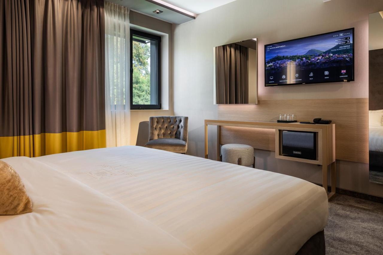 -- Este Park Hotel -- Part Of Urban Chic Luxury Design Hotels - Parking & Compliments - Next To Shopping & Dining Mall Plovdiv Bagian luar foto