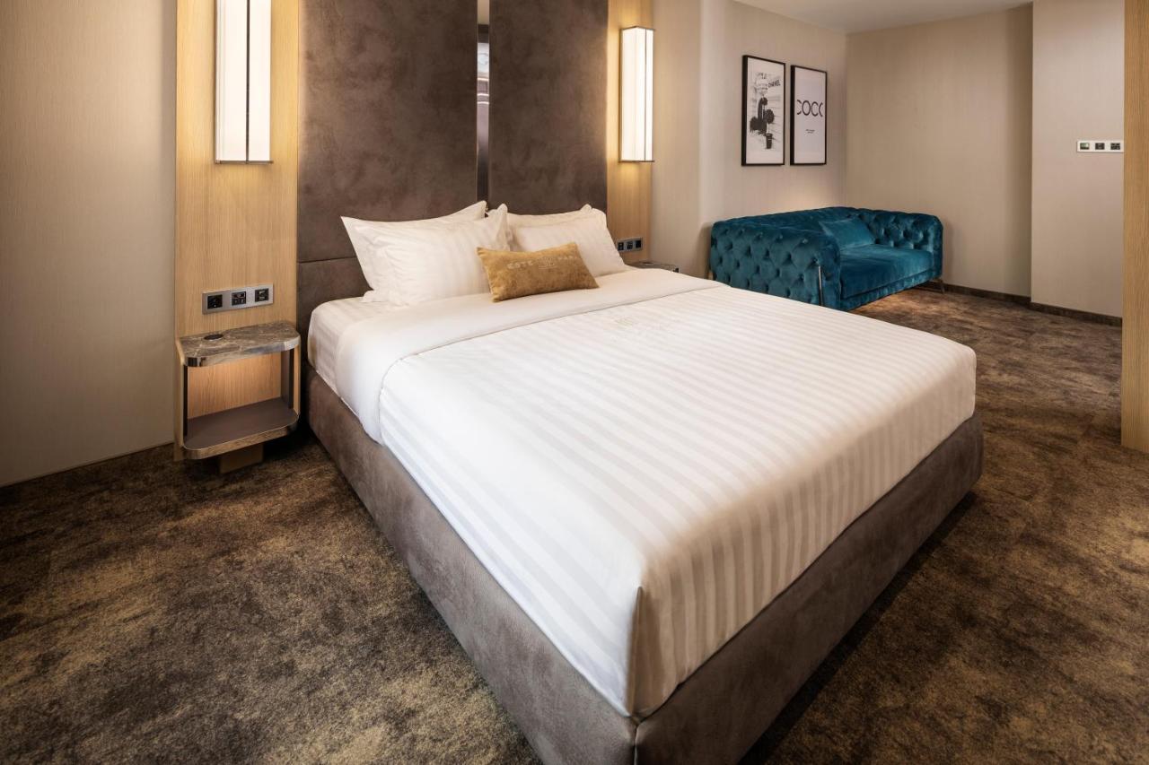 -- Este Park Hotel -- Part Of Urban Chic Luxury Design Hotels - Parking & Compliments - Next To Shopping & Dining Mall Plovdiv Bagian luar foto