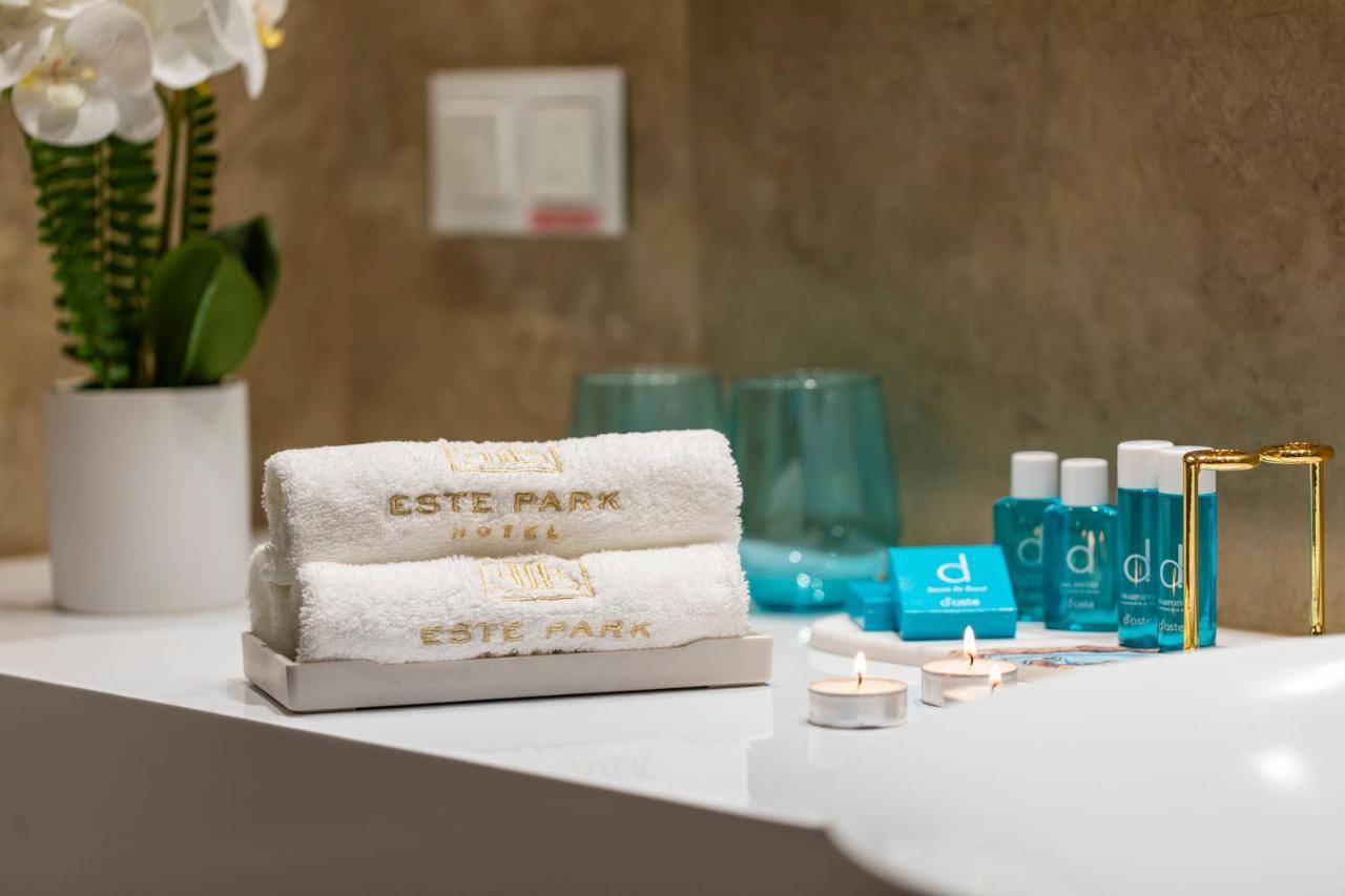 -- Este Park Hotel -- Part Of Urban Chic Luxury Design Hotels - Parking & Compliments - Next To Shopping & Dining Mall Plovdiv Bagian luar foto